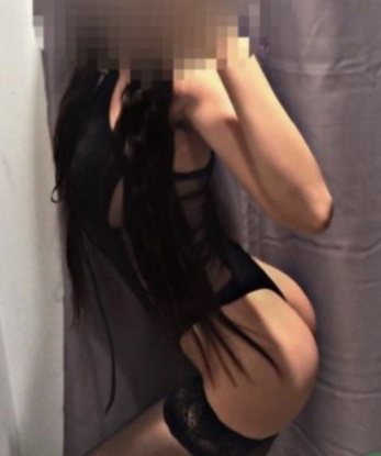 За мной стоят положительные отзывы – мои клиенты уверены, что я знаю, как доставить им удовольствие. Я предлагаю широкий спектр услуг, включая классический секс, оральный секс и различные эротические массажи. Фотографии, чтобы ты мог убедиться в моей красоте и привлекательности. Встретимся в Москве и погрузимся в мир блаженства вместе? 💋 4730, 19 лет